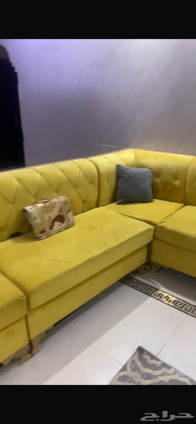 Large sofa64512469134339112