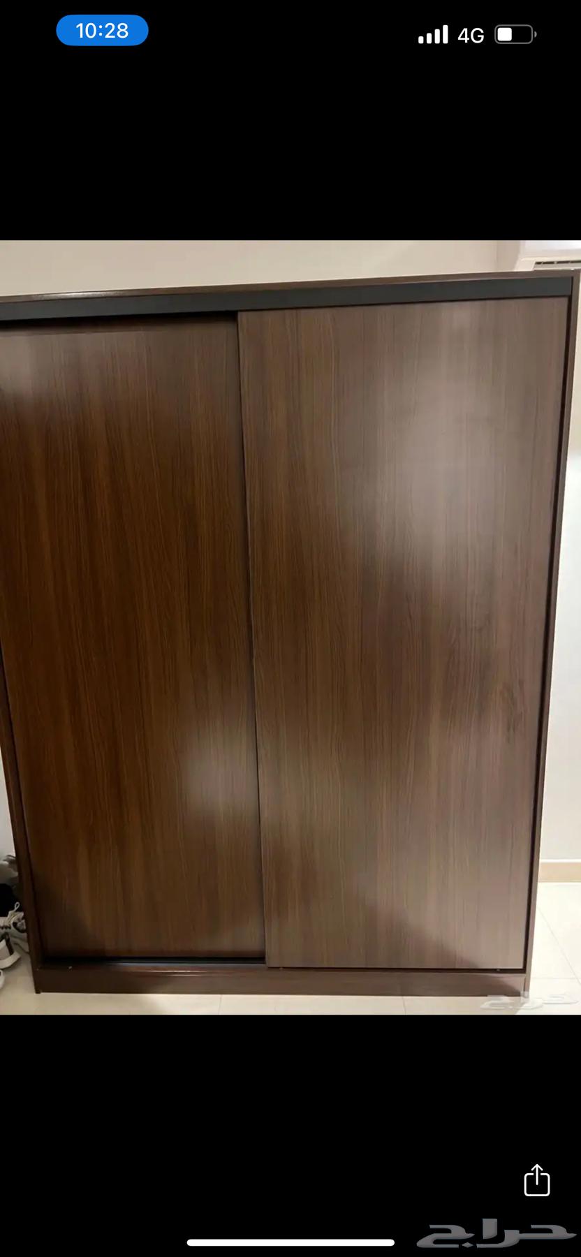 Wardrobe, table, and dressing table64517590778755110