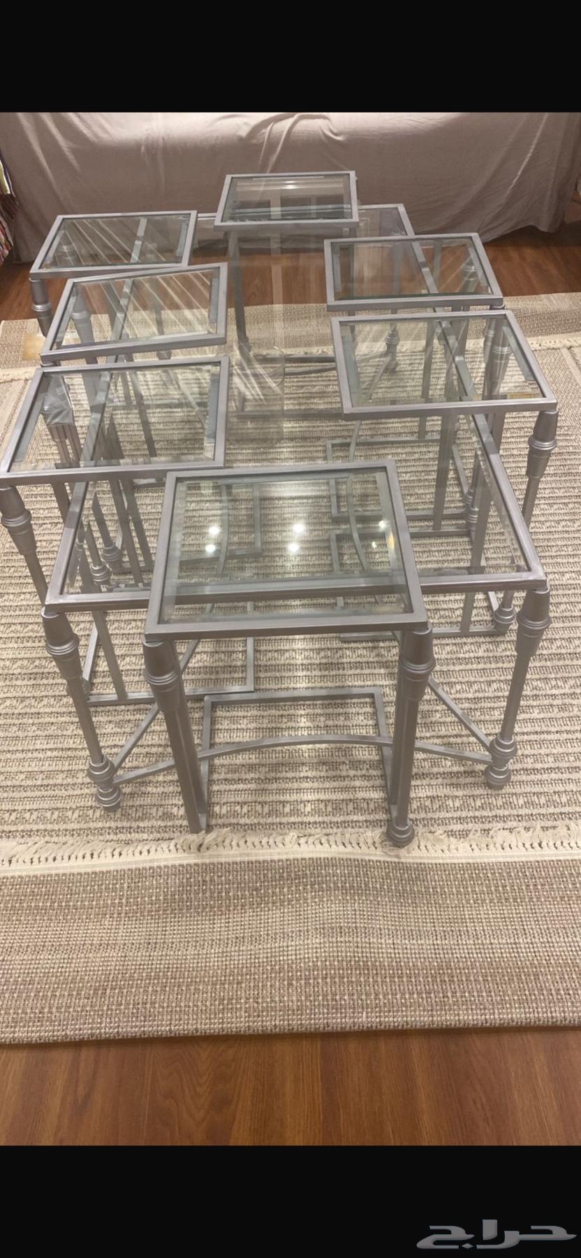 طاولة قزاز شبه جديده64518197001474110