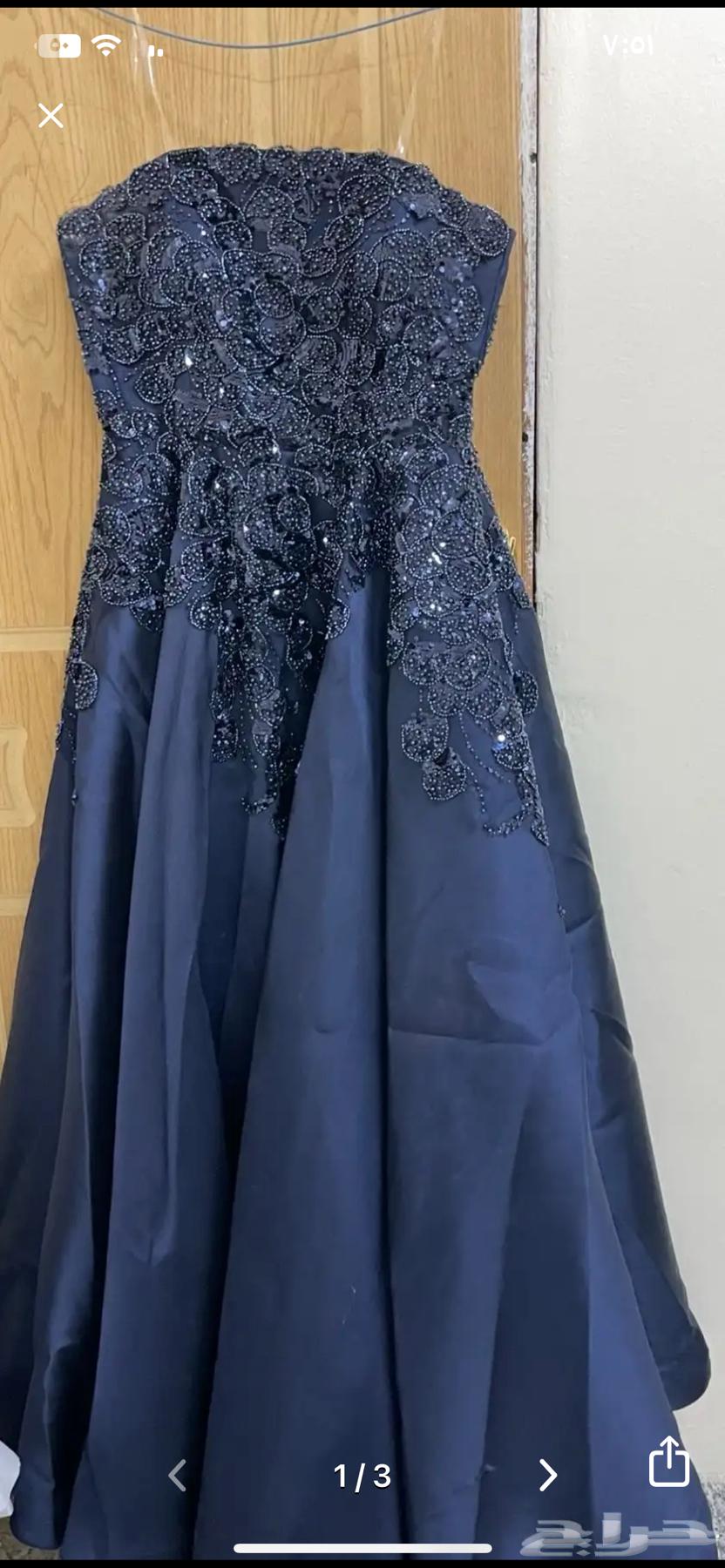 فستان للبيع ب 18064512231790722110