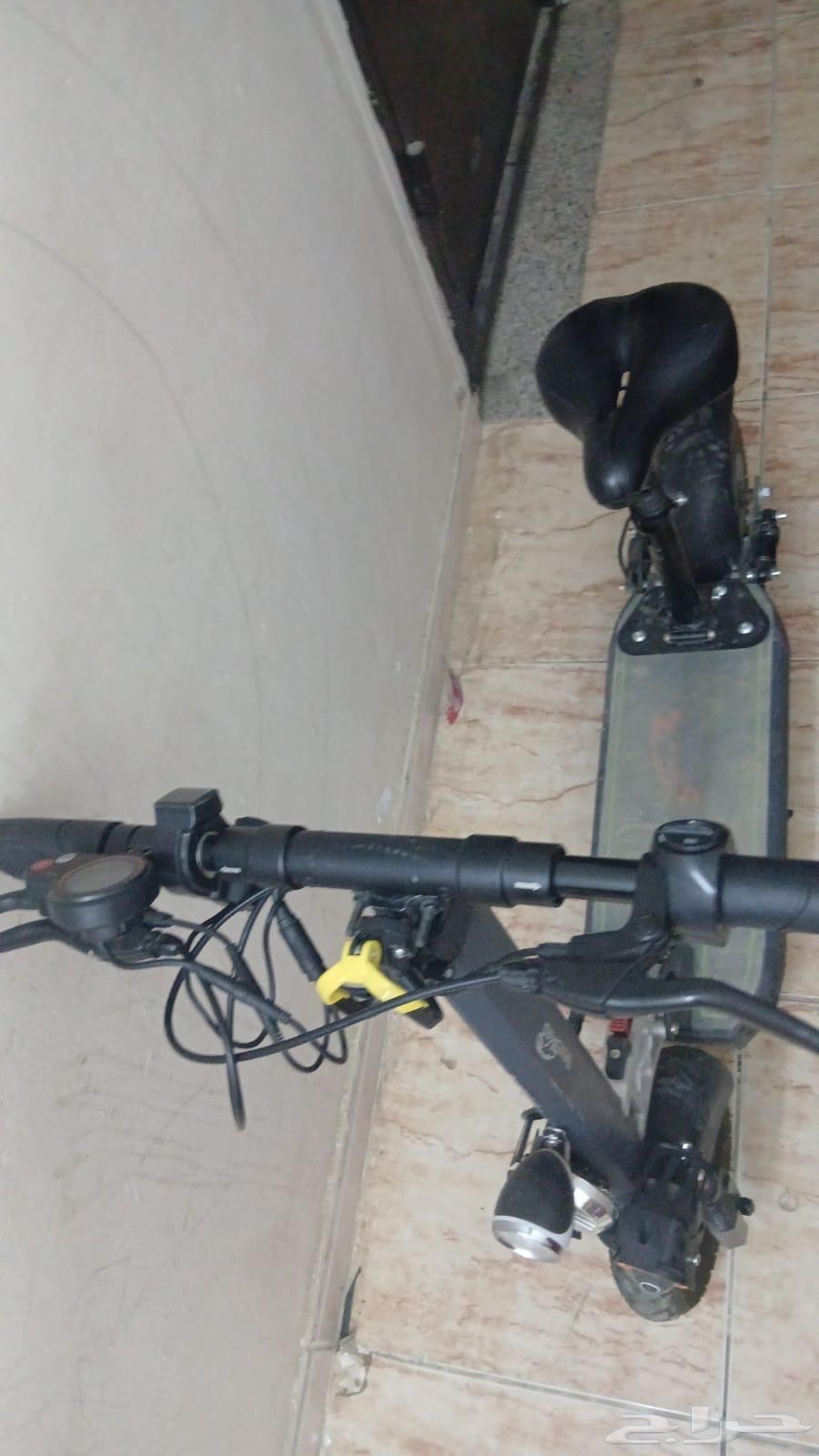 سكوتر للبيع شبه جديد64517348062594111