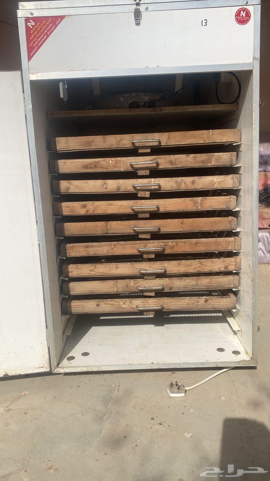 للبيع فقاسات بيض مستعمله64512637026051112