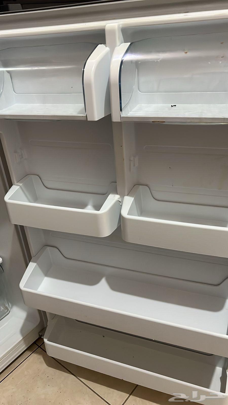 ثلاجه جديده للبيع جديده بس خرب الكمبروسر64511015200002111