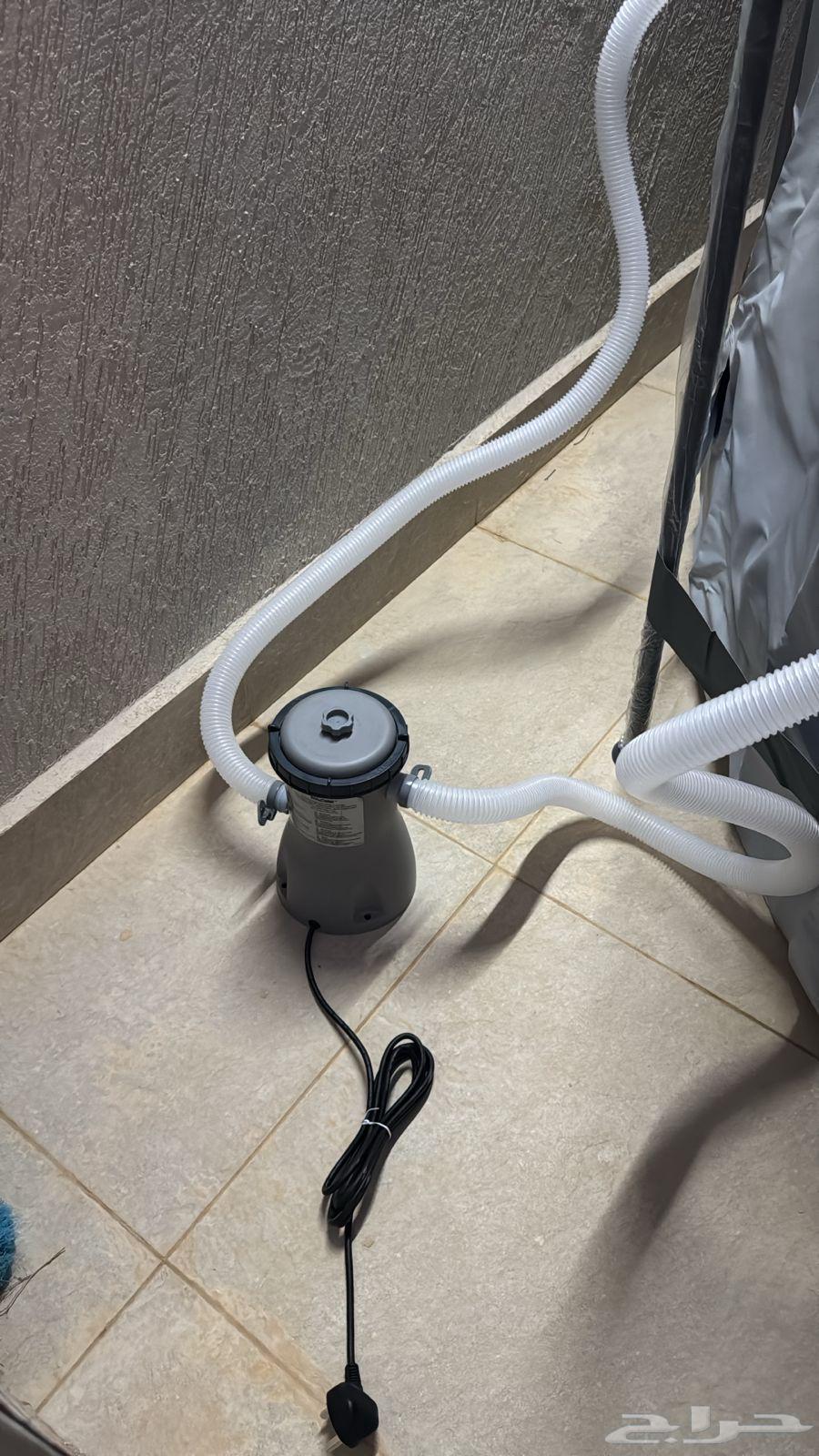 Swimming pool64518619404675112