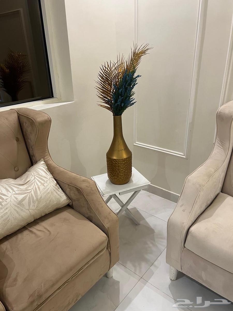 كنب مع طاولات للبيع64514169169539110