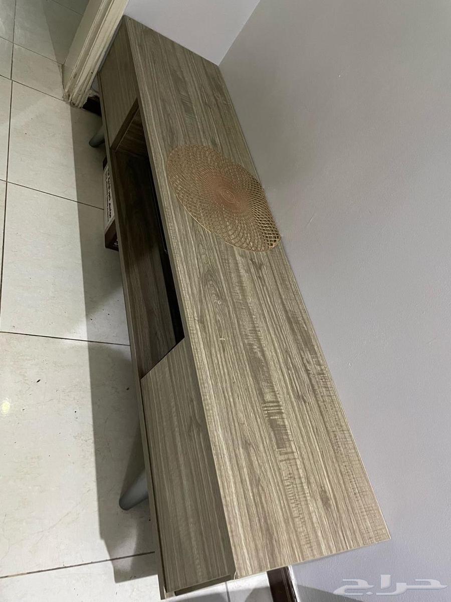 انتريه حامل تلفزيون جديد و بحالة جيدة64514320626177110