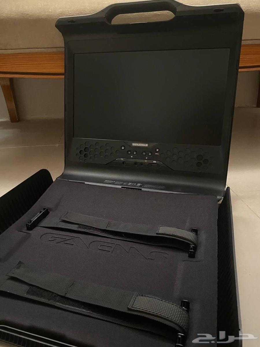 Portable screen64518704790659111