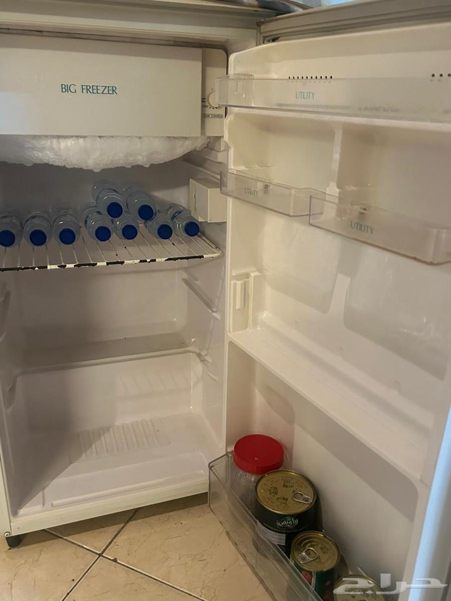 ثلاجه للبيع نضيفه64511227646595111