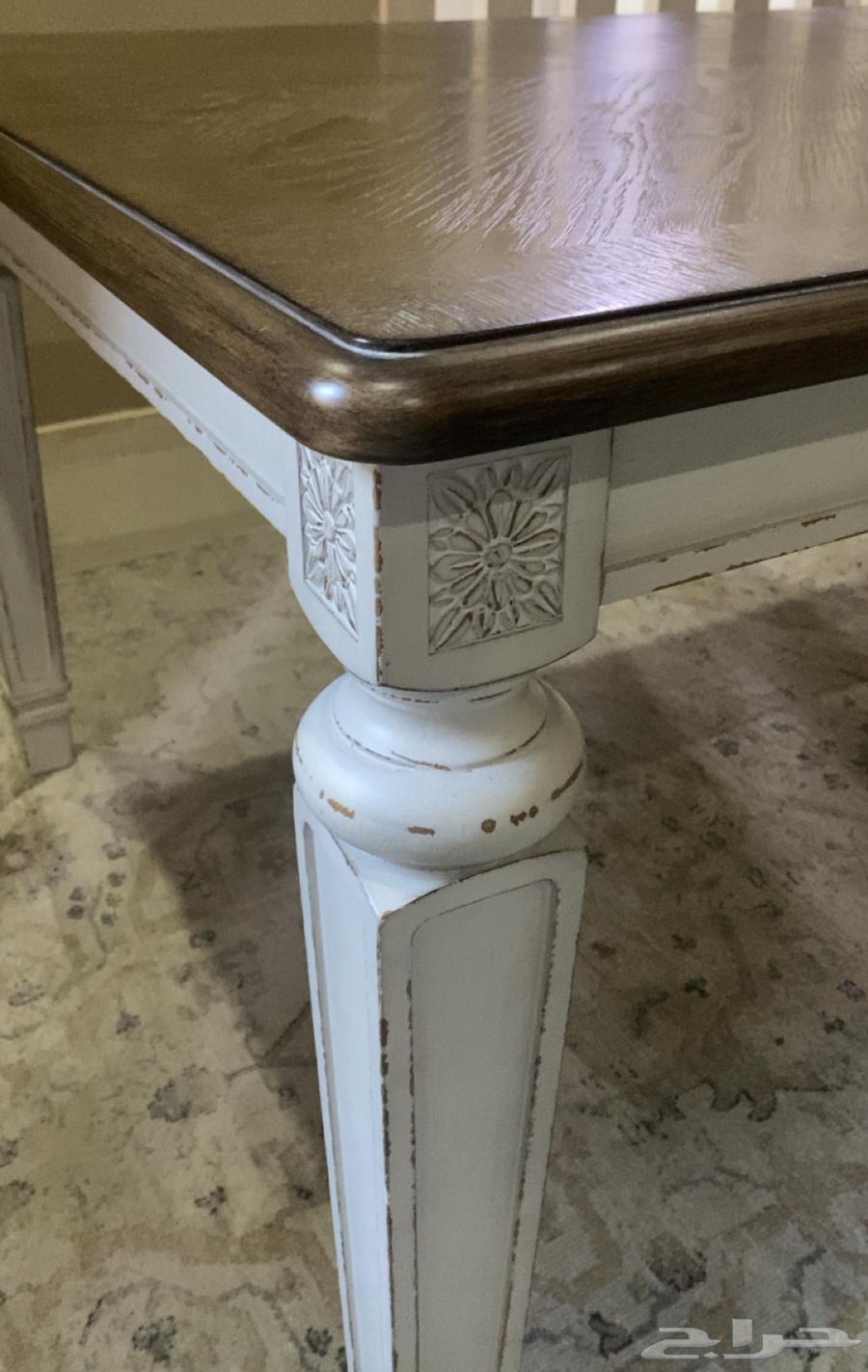 طاولة للبيع64523316302339110