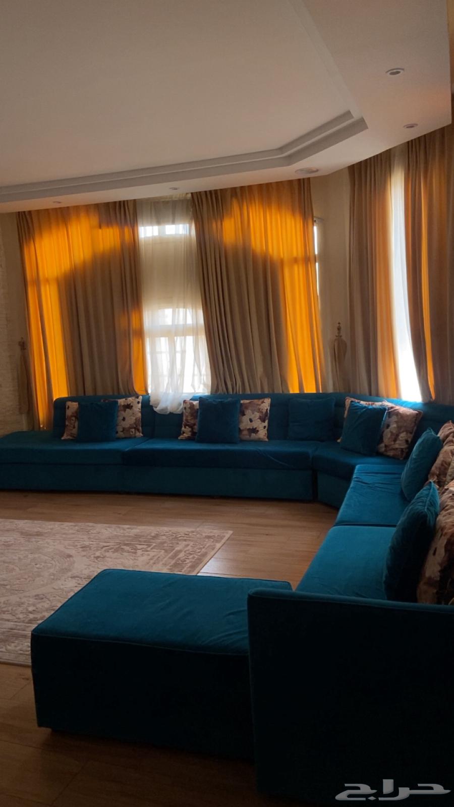 كنب ازرق كبير 5 قطع مع مخدات ( 550 ريال قابل لتفاوض )64522005570049110