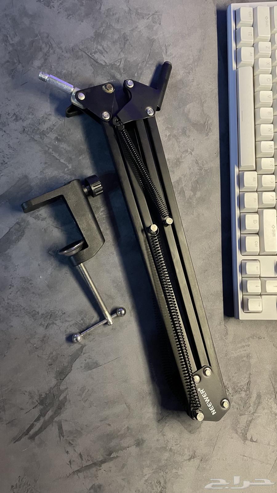 HyperX QuadCast RGB Microphone with Stand64525219732610112