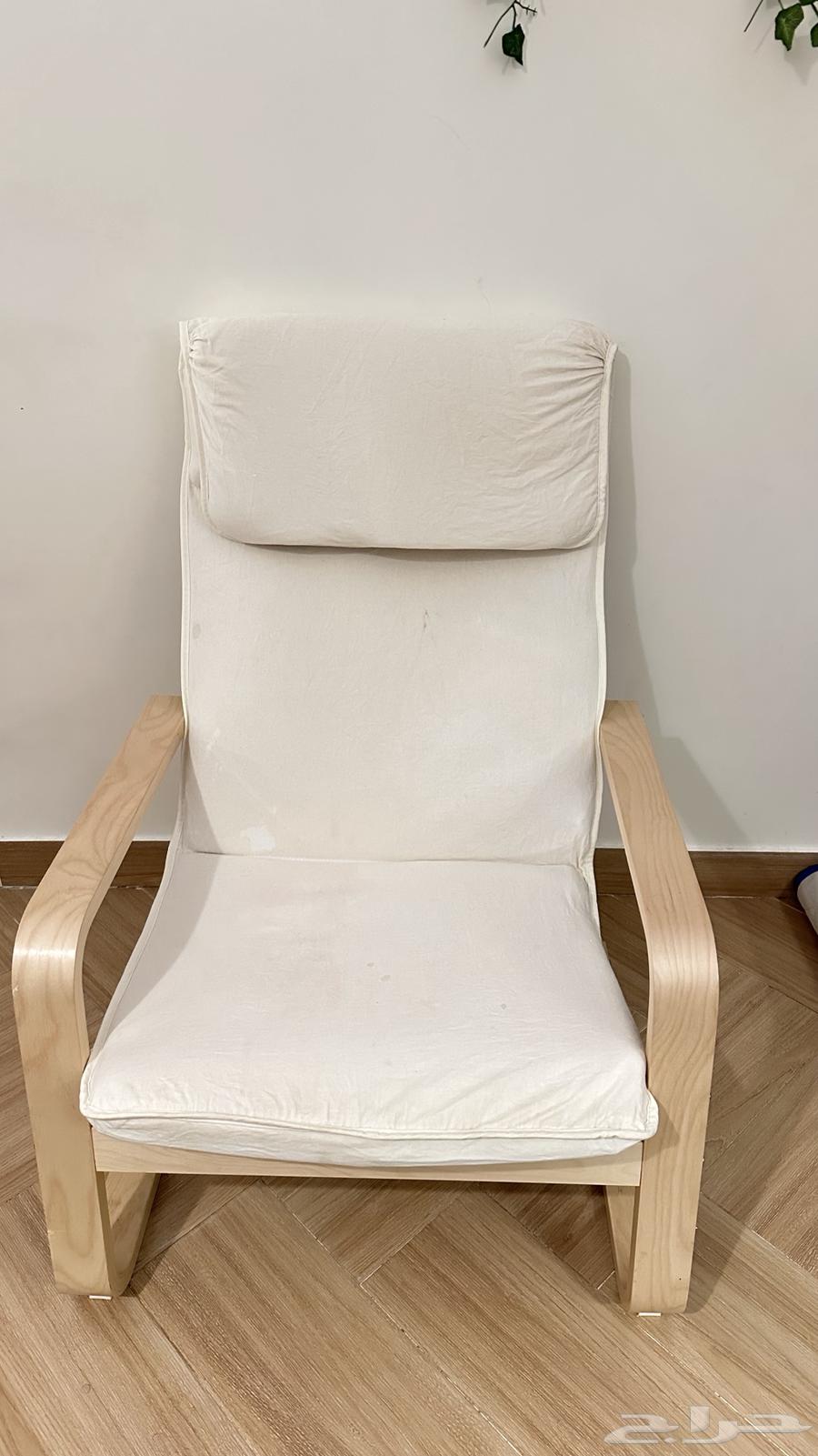 Chair and table64523908533377113