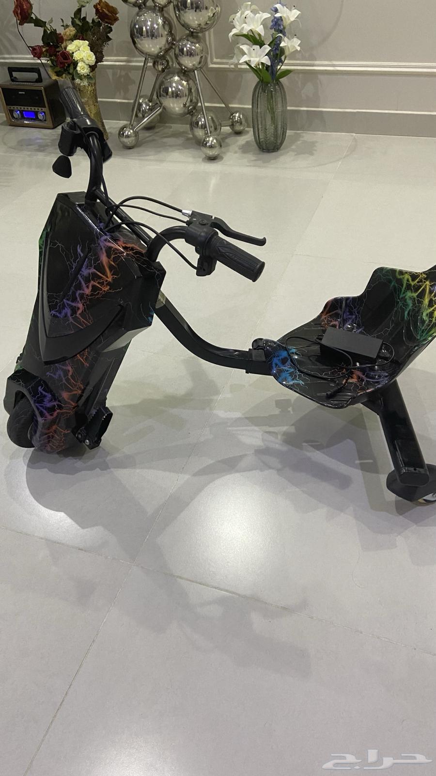 Large electric scooter, only used for 4 months, clean64519935649154111