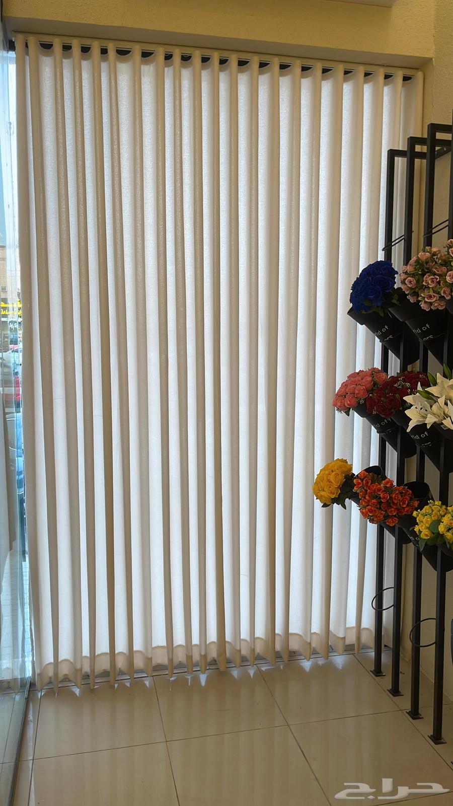 Curtains, Furniture, or Curtains64519328171394113