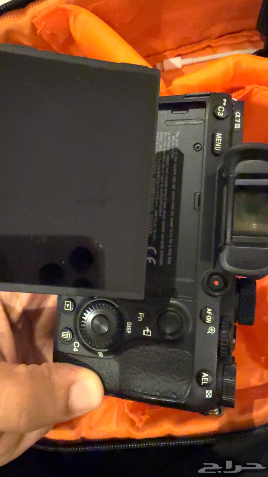 كاميرا سوني a7iii معها عدسة 50 م وشاحن البطارية الكام نظيف64518988610435114