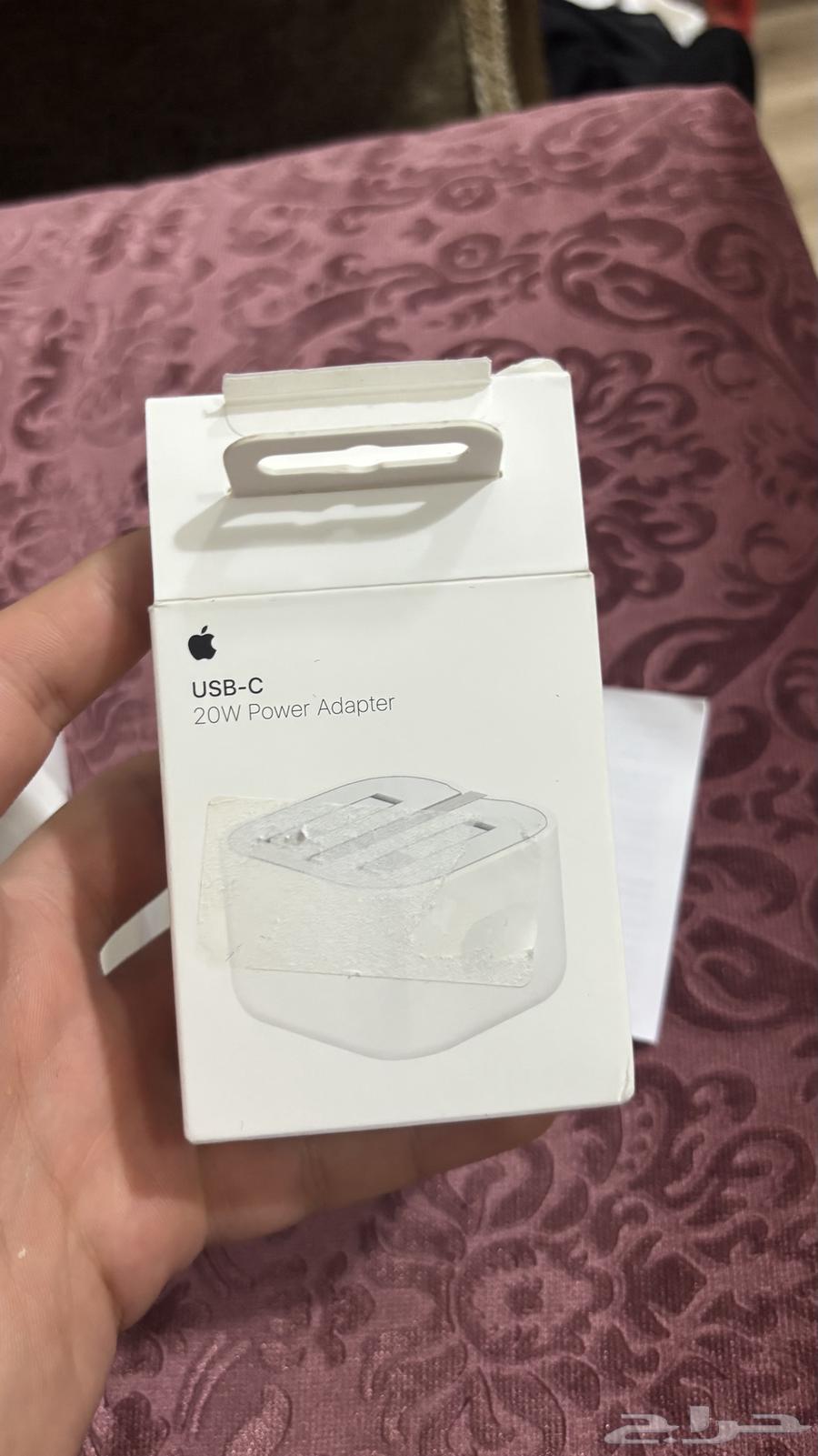 راس شاحن ايفون جديد ما استخدمت عليها ضمان سنة64524656834307112