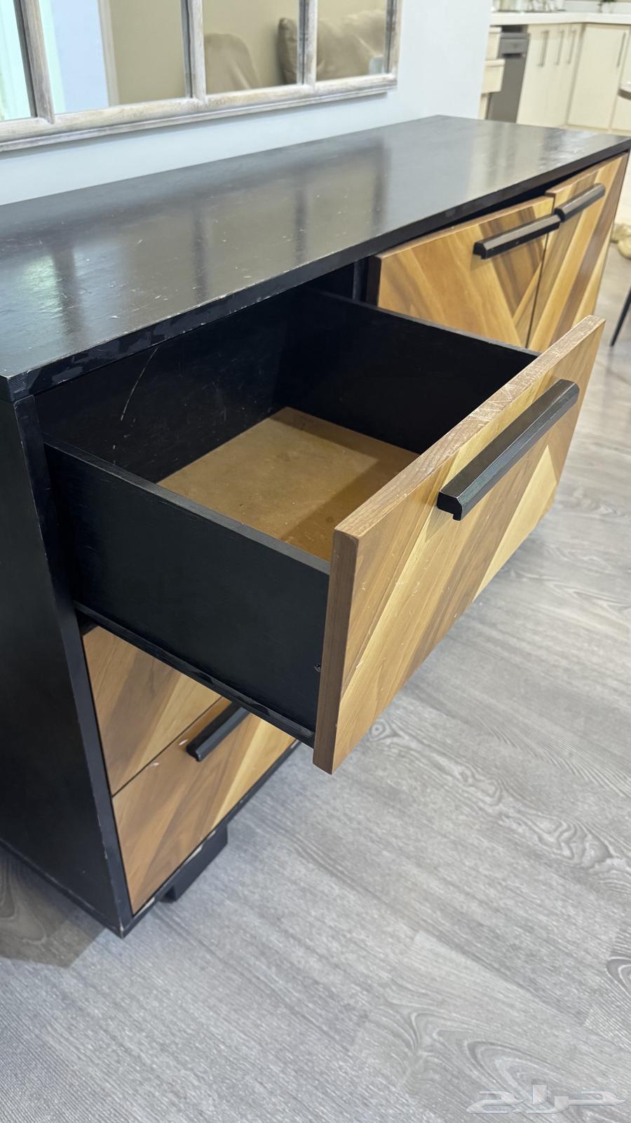 Buffet table64524946681474112