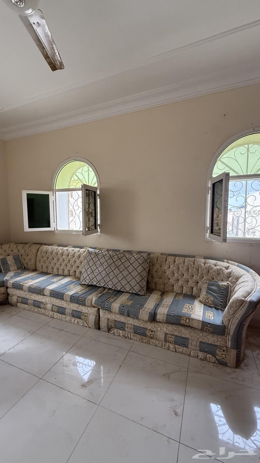 Two sets of sofas for the sake of God and furniture for the sake of God64522584430465112