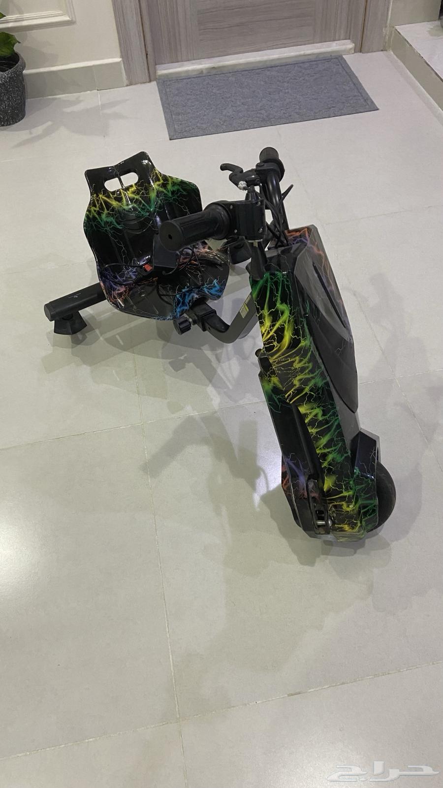 Large electric scooter, only used for 4 months, clean64519935649154114