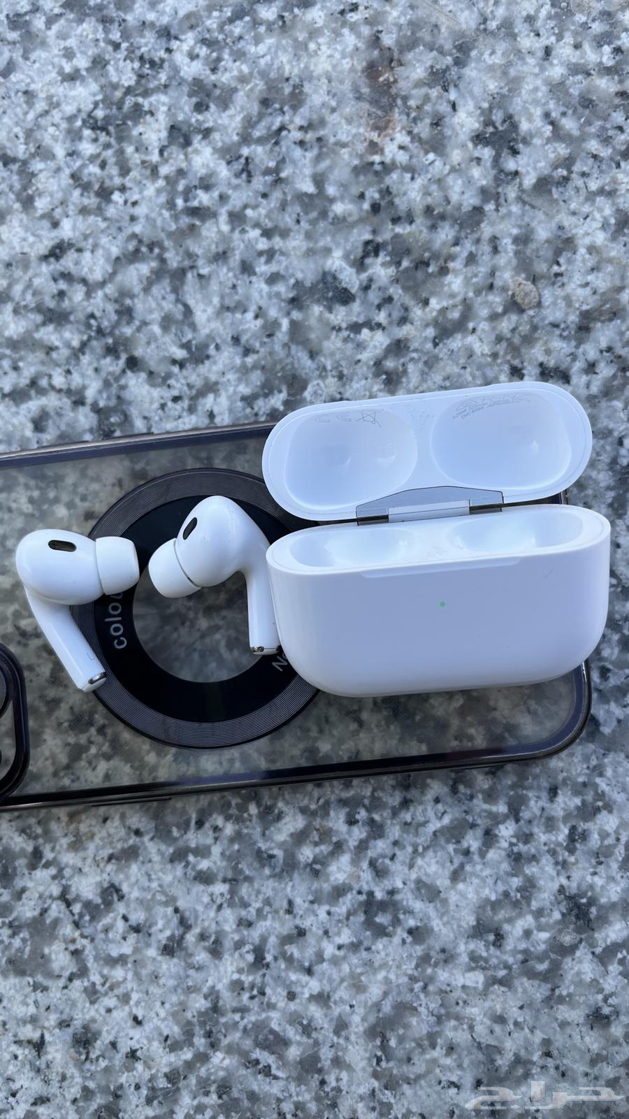 Original AirPods Pro 2, lightly used and at a special price64520854366979113