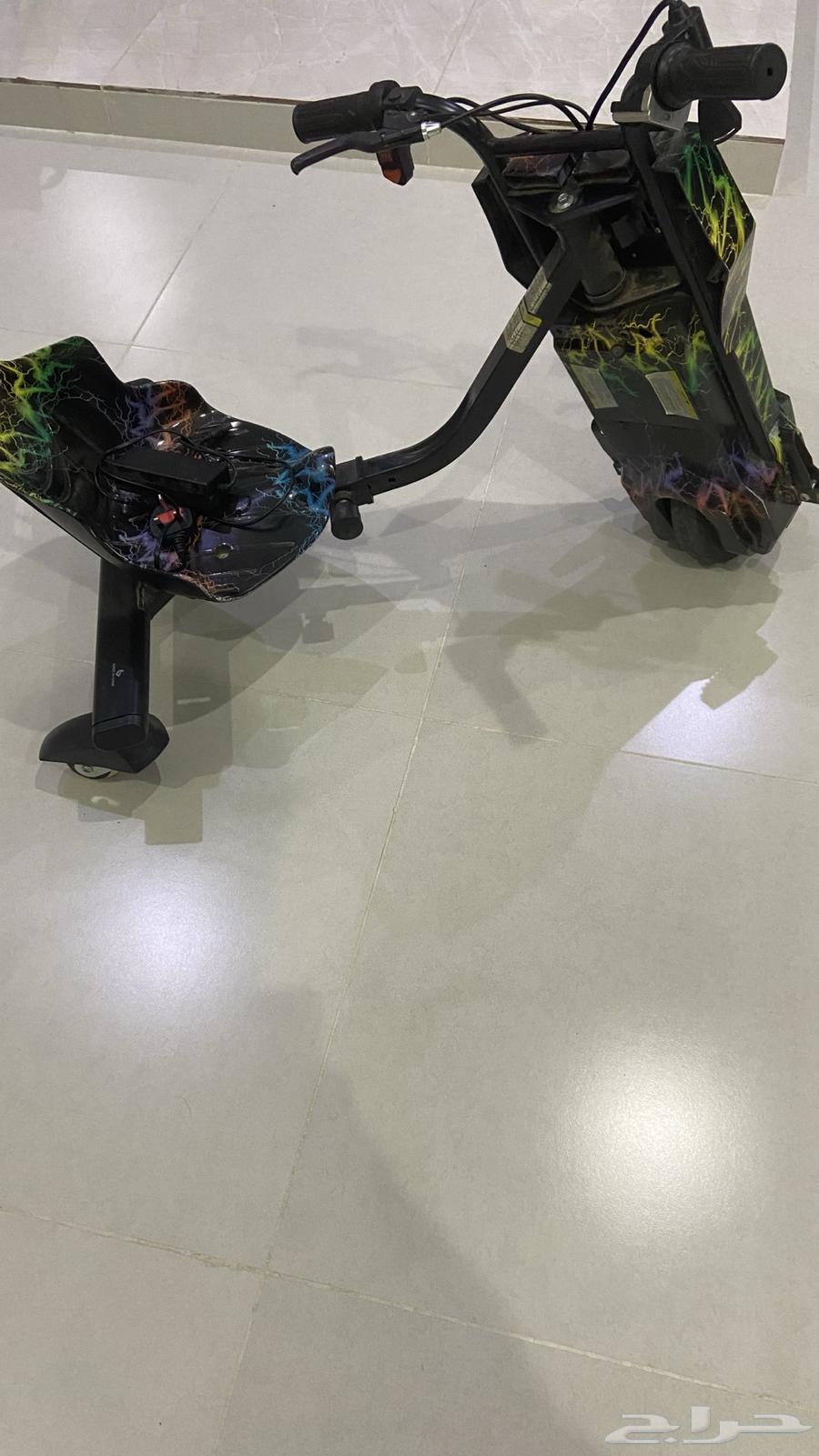 Large electric scooter, only used for 4 months, clean64519935649154113