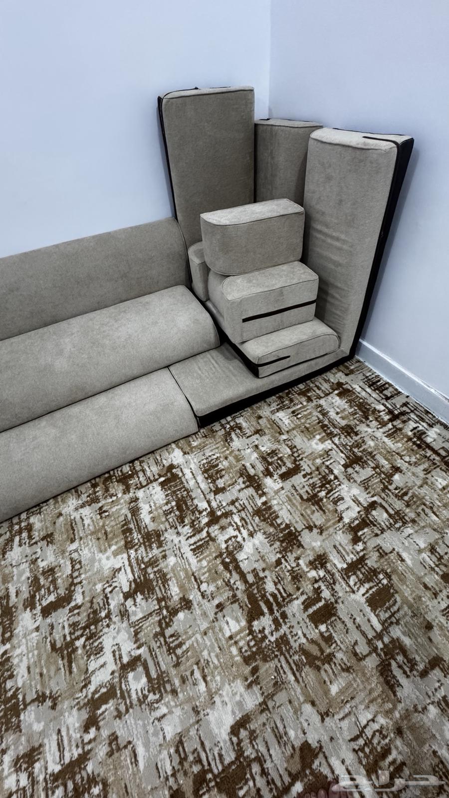 Carpets, cushions and star64523612561282113