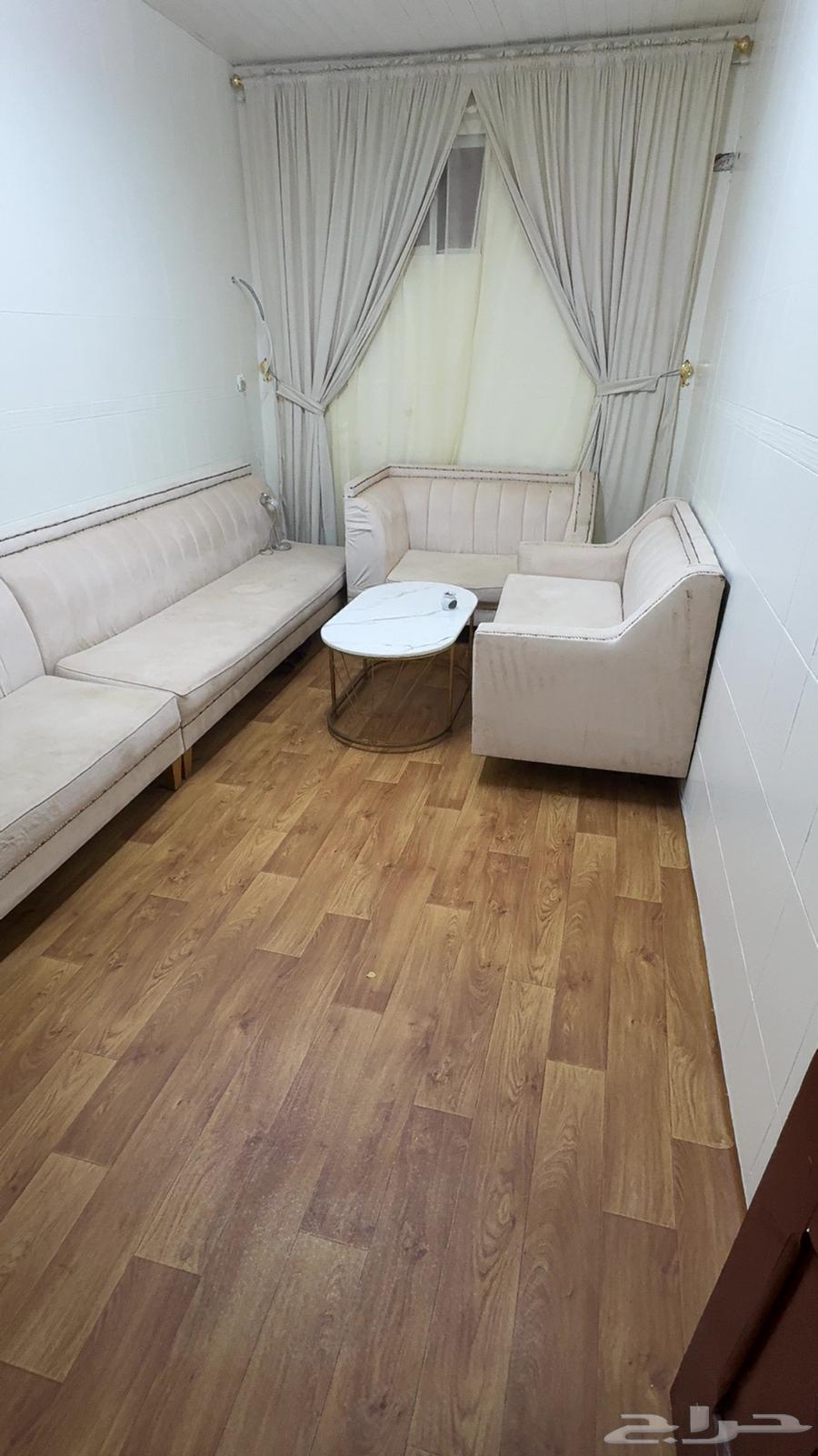 كنب شبه جديد64525828686082110