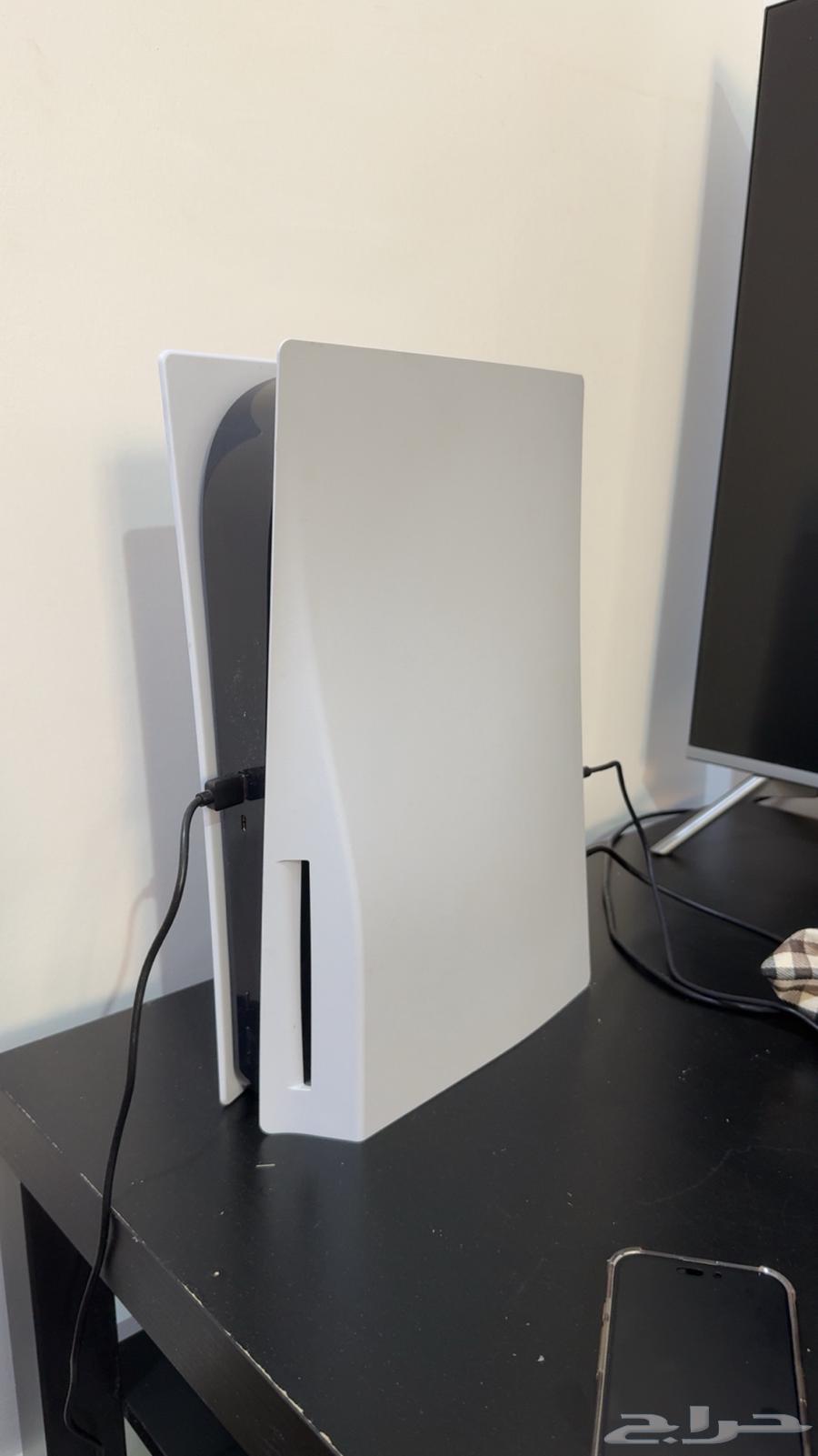 Sony 5 for sale, clean condition (sold)64523147374849110