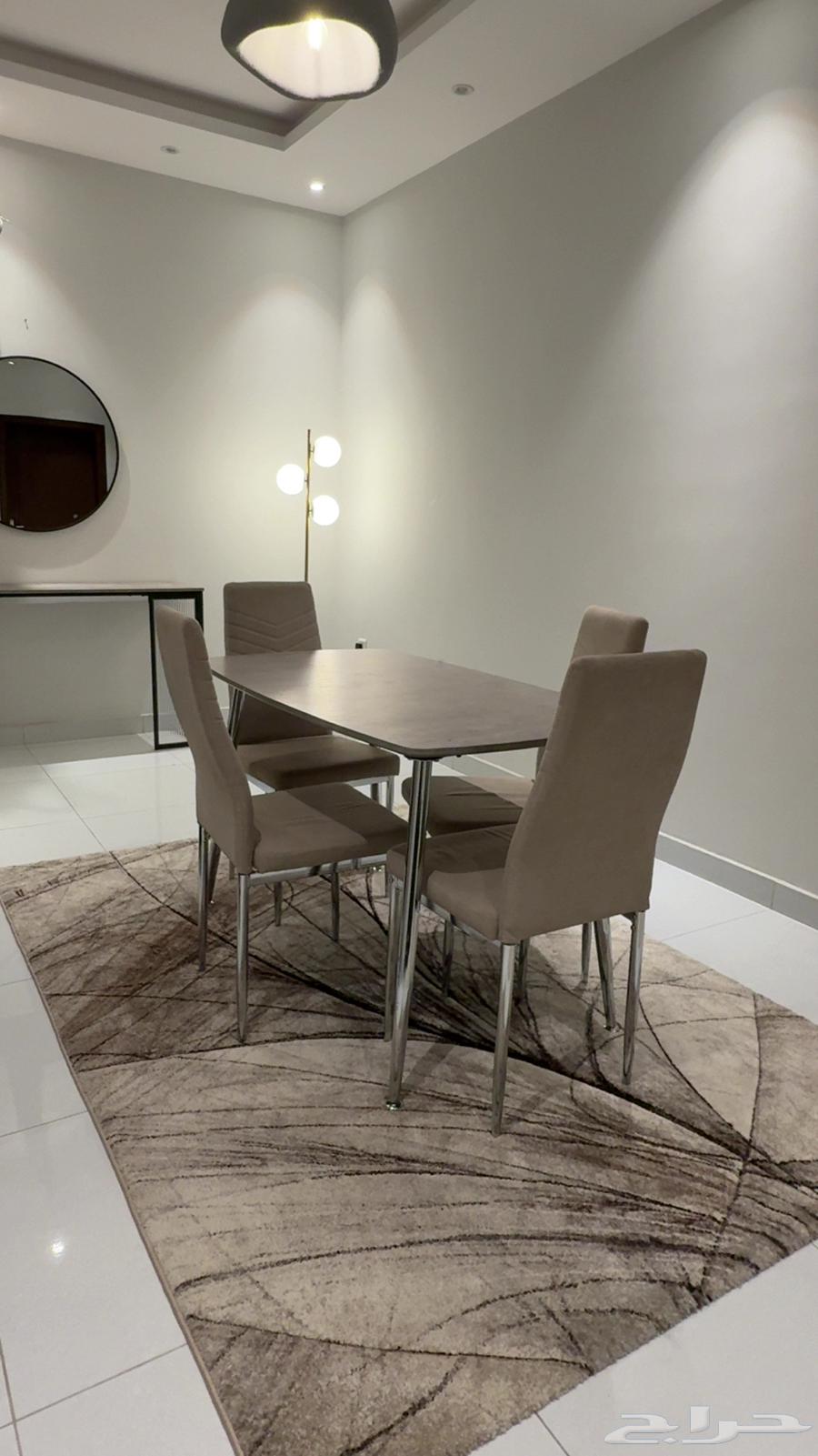 طاولة طعام اربعة مقاعد64525746428931111