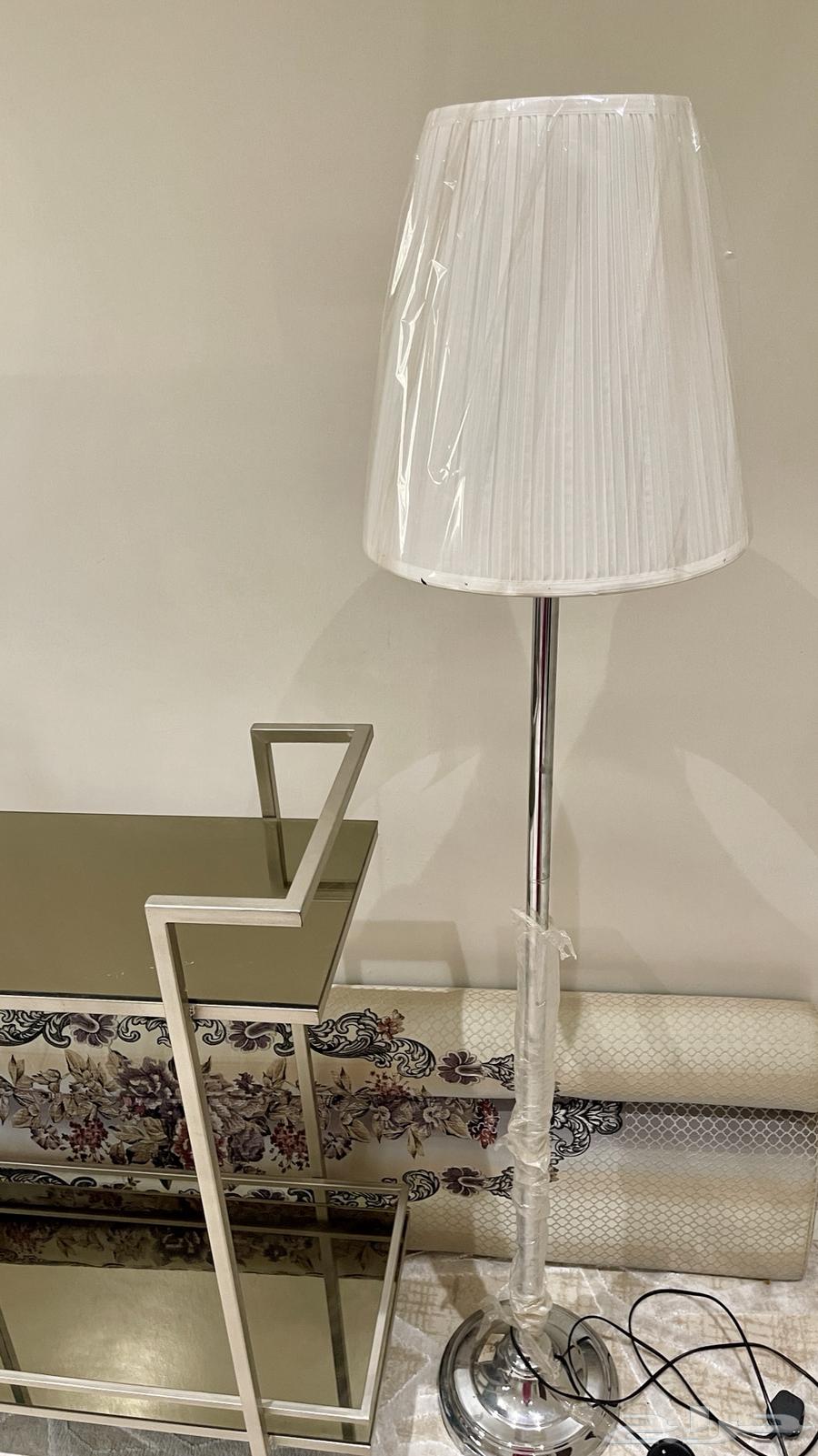 عربية تقديم مع ابجورة64522921707778110