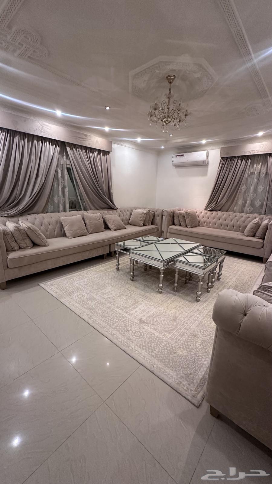 كنب مجلس مستخدم نظيف64526134026371114