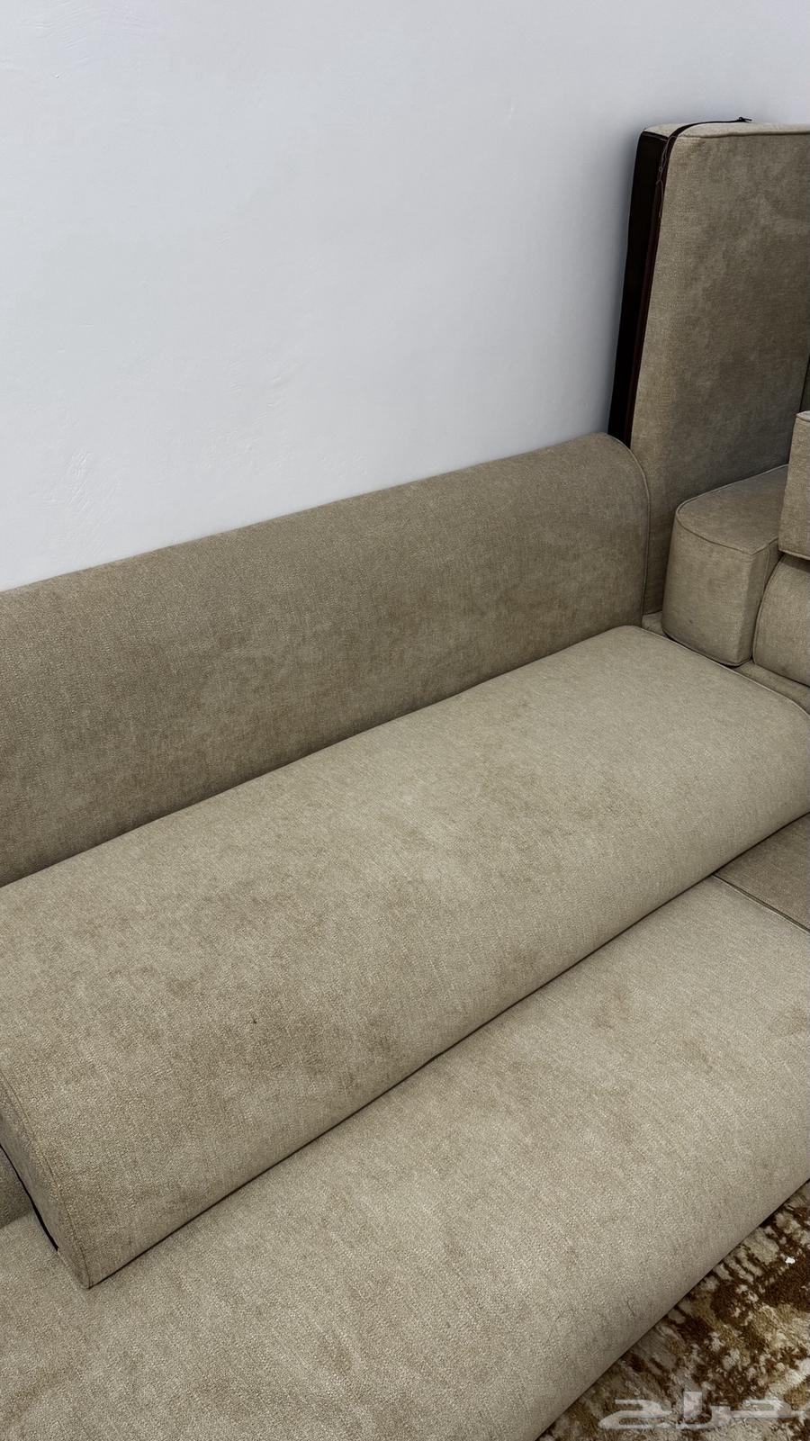 Carpets, cushions and star64523612561282111