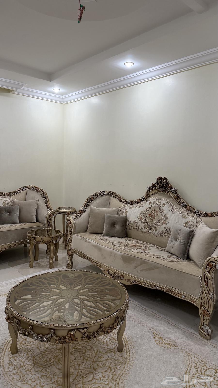 Sofa64525898067842110