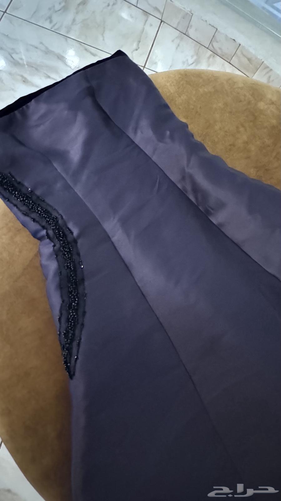 فستان مستعمل يوم واحد فقط64519992369154112