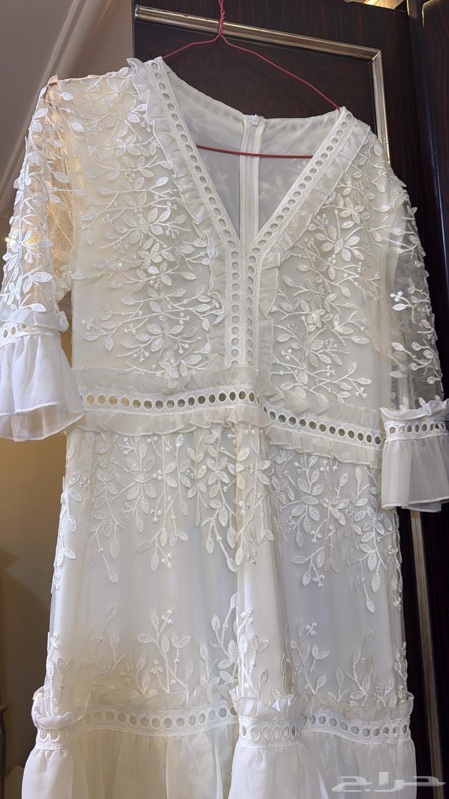 فستان راقي مكسي طويل وشفاف من تحت الركبه استخدام مره وحده64522443976194110