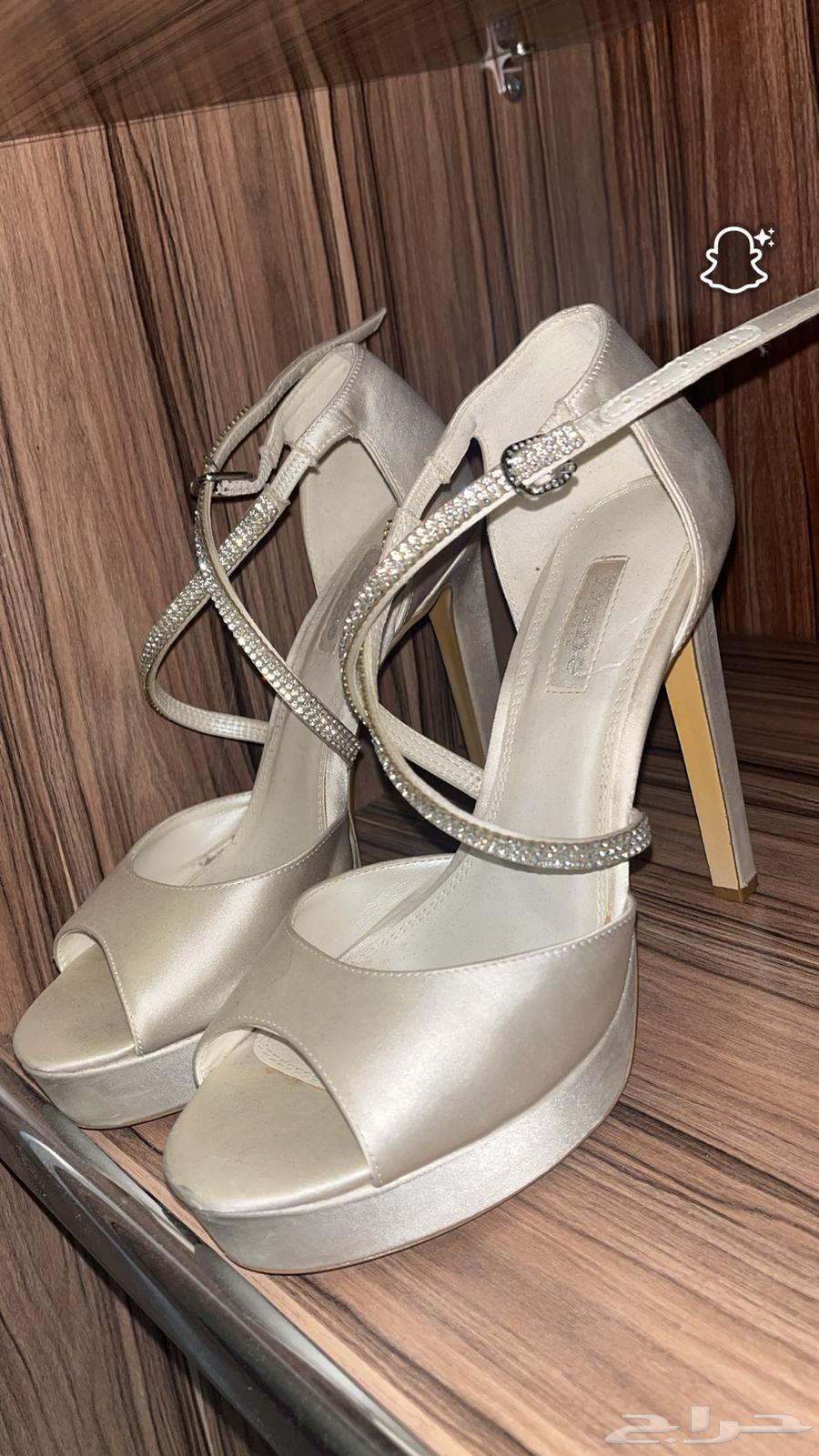 كعب ديون مقاس 4064521568374659110