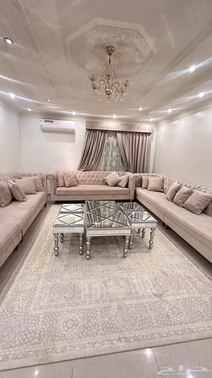 كنب مجلس مستخدم نظيف64526134026371110