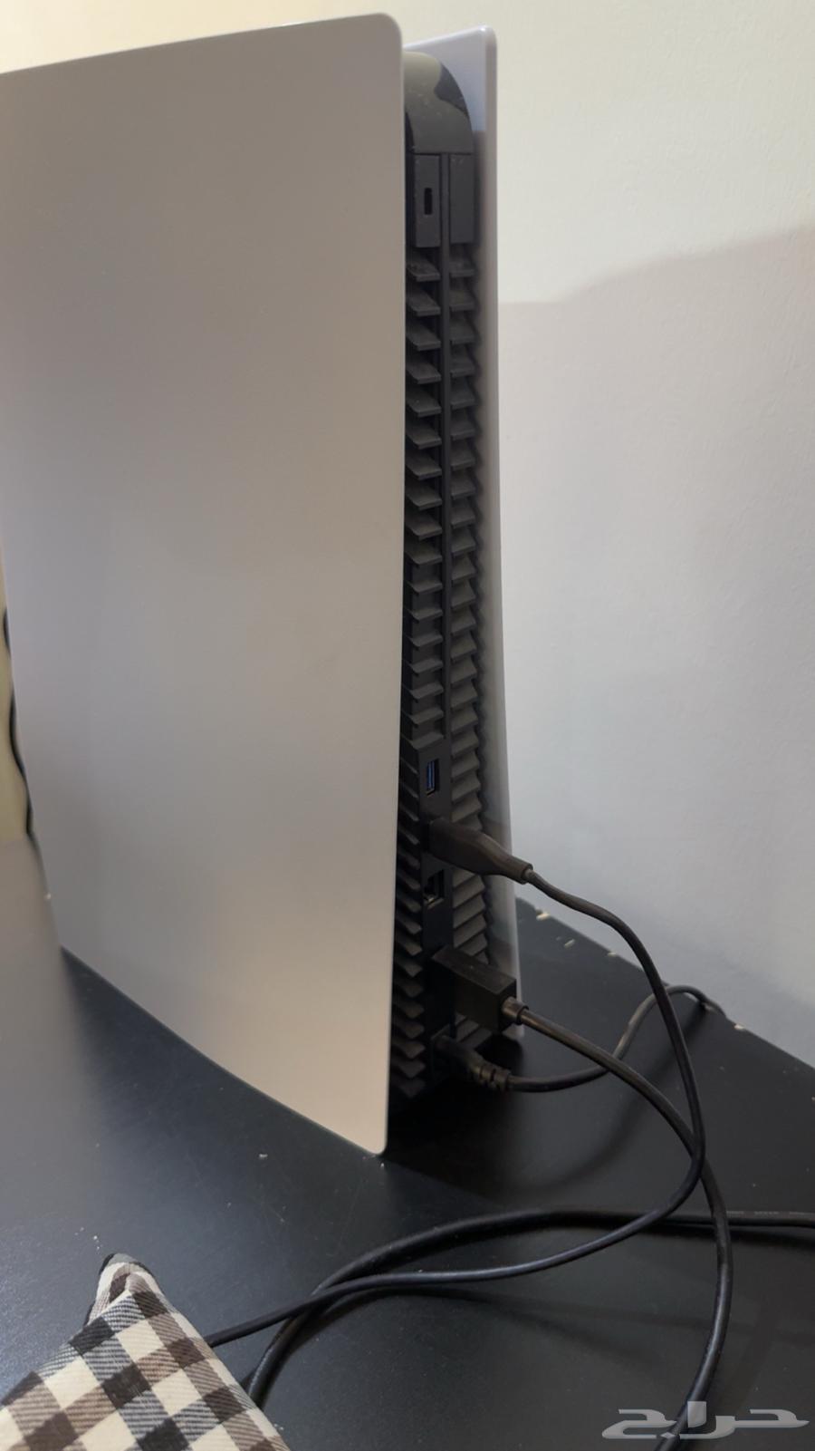 Sony 5 for sale, clean condition (sold)64523147374849111