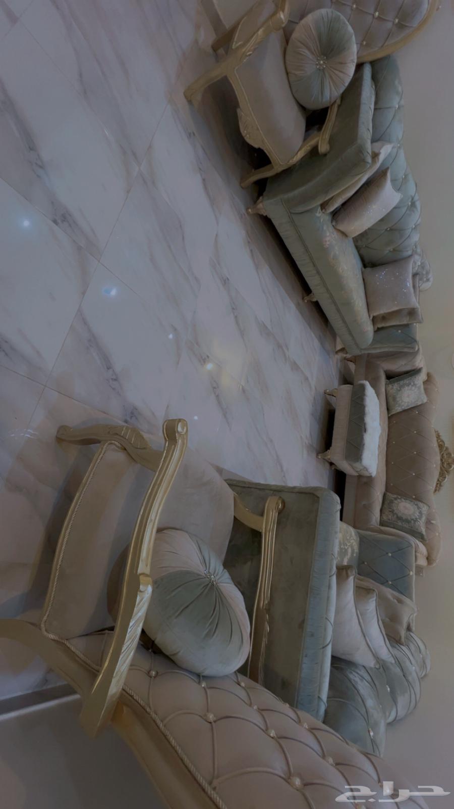 كنب نظيفه مافيه اي عيوب64519780008065110