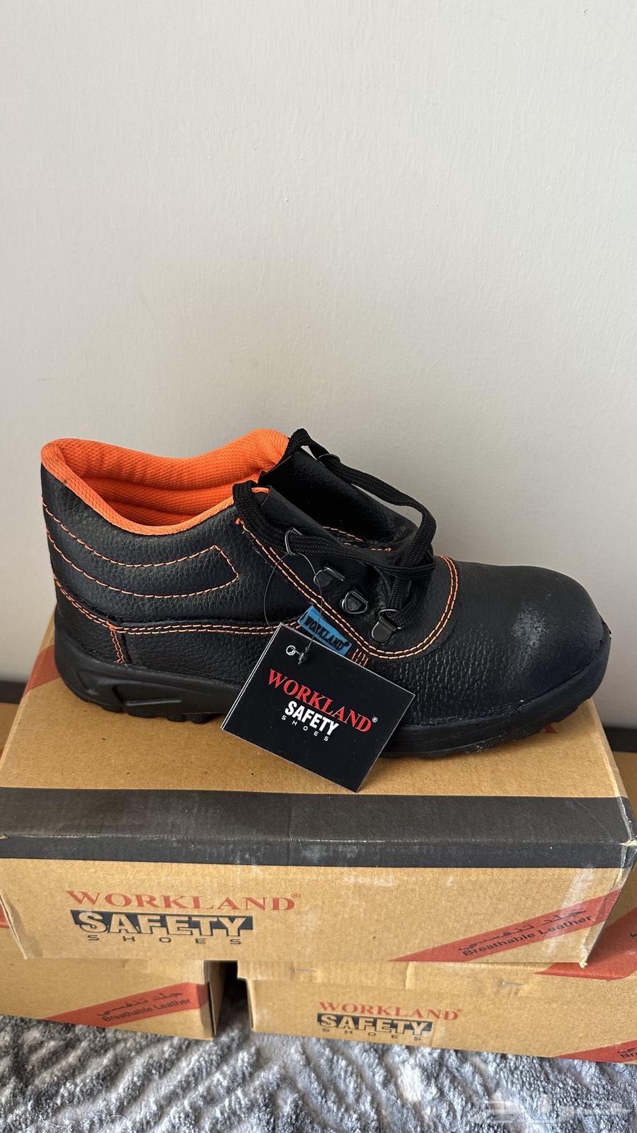 Soft sole size 41 only64520911350403110