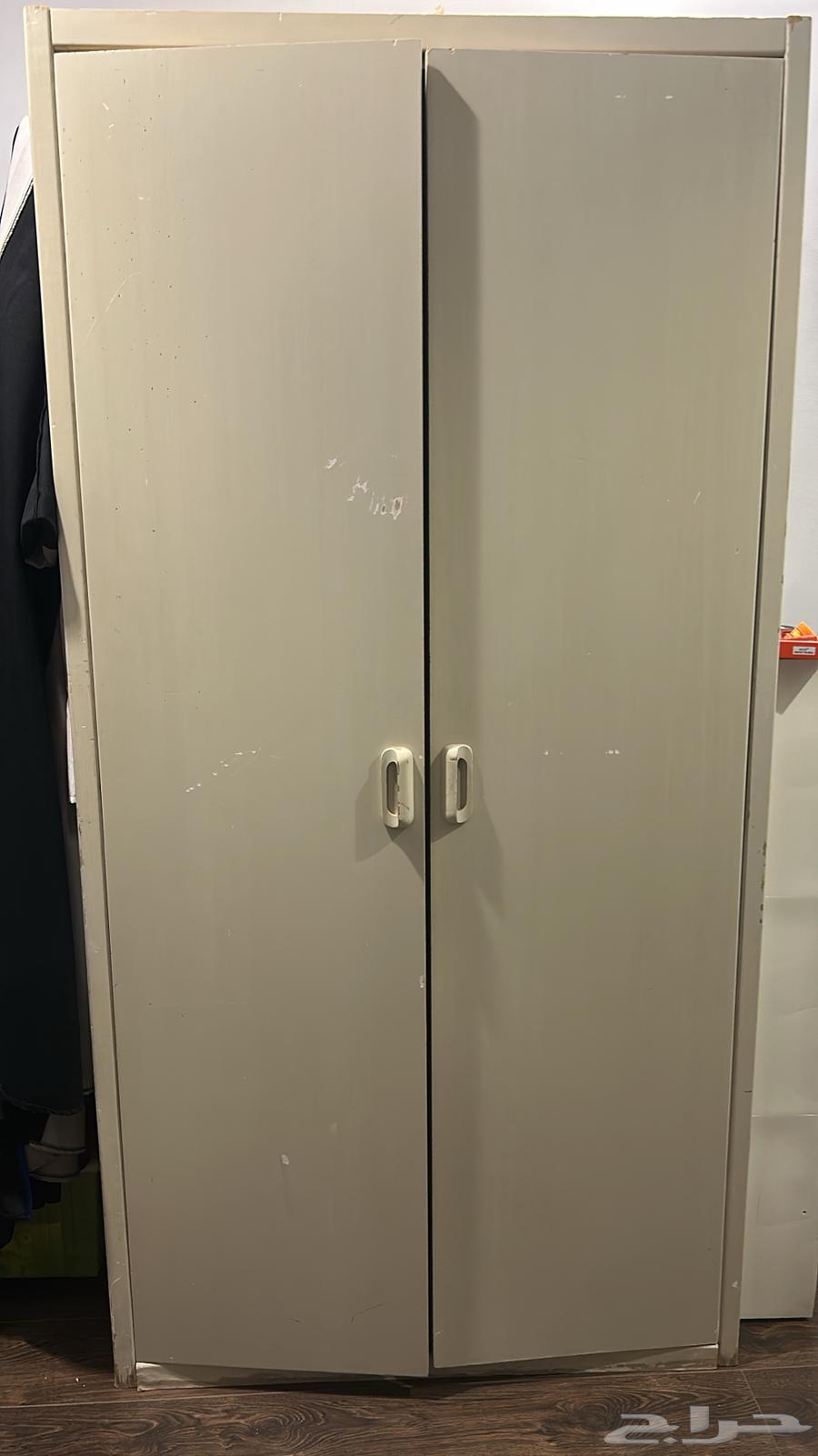 سرير ودولاب خشب من المنزل64522173527939111