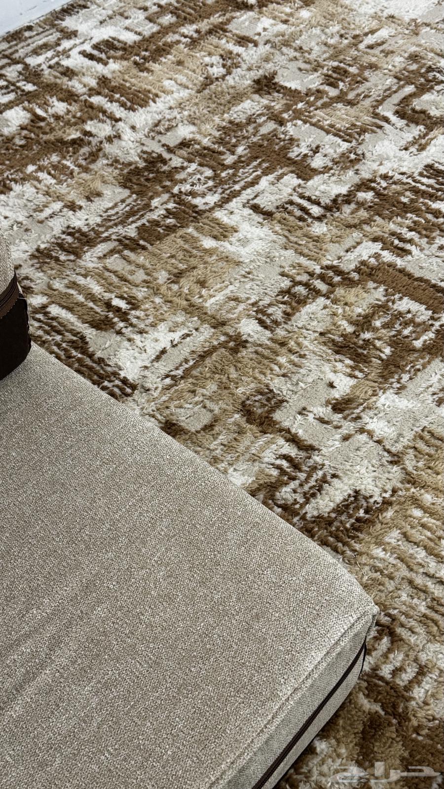 Carpets, cushions and star64523612561282112