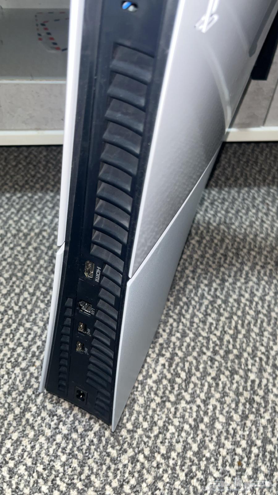 سوني فايف للبيع استخدم أسبوع اغراضه معاه كامل و الكرتون حقه64526662088707112