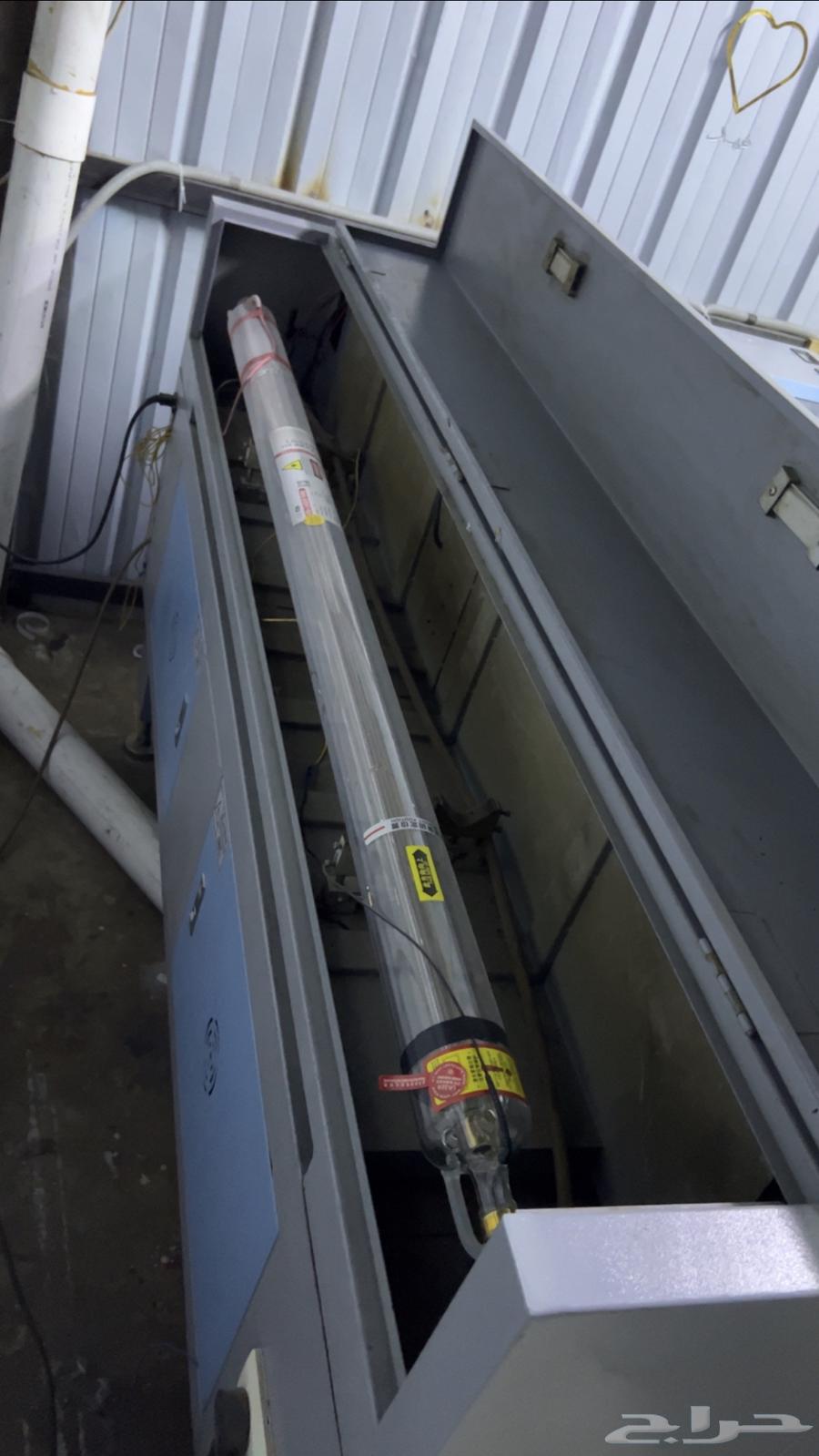 للبيع مكينة قص ليزر اكريليك  طعاجة  فايبر ليزر64523584154498113