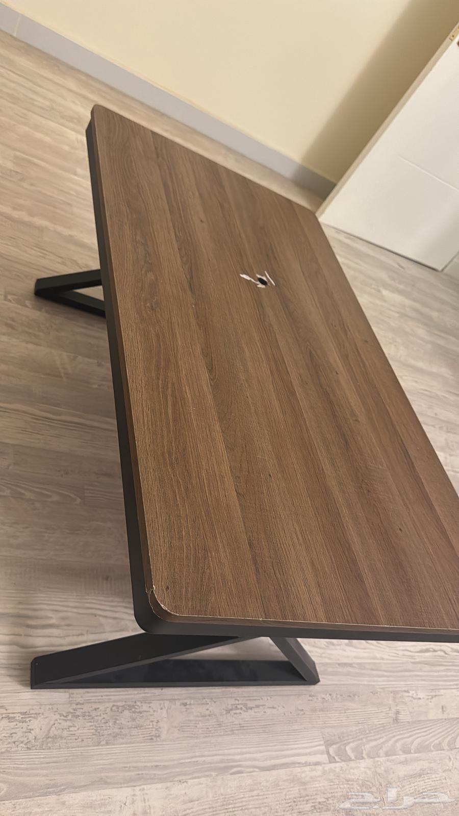 Coffee table64519384435330110