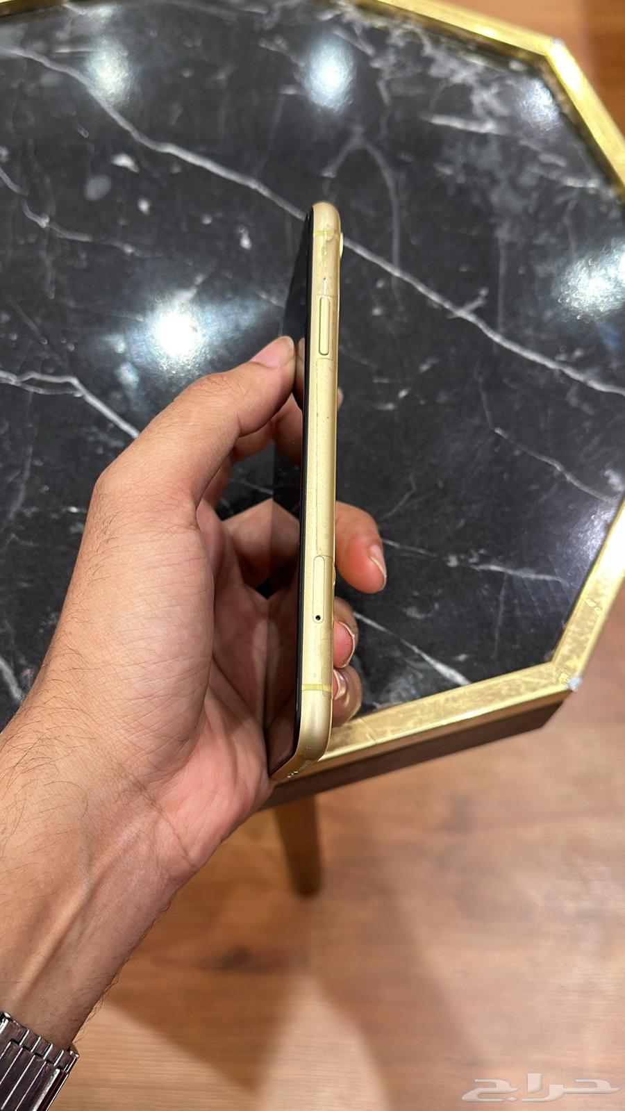 ايفون xr 128 نظييف مره64522823151874112