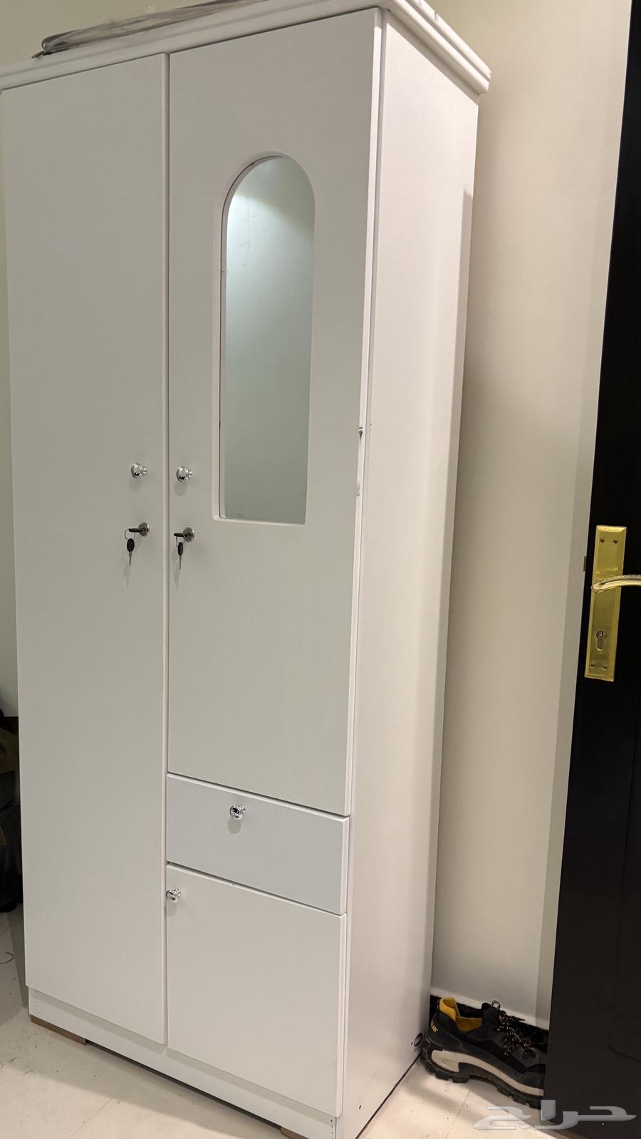 للبيع اثاث غرفة نوم64525538663937110