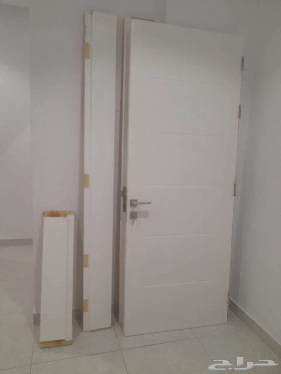 ابواب خشب للبيع بحالة جديدة لون ابيض64522302354306110