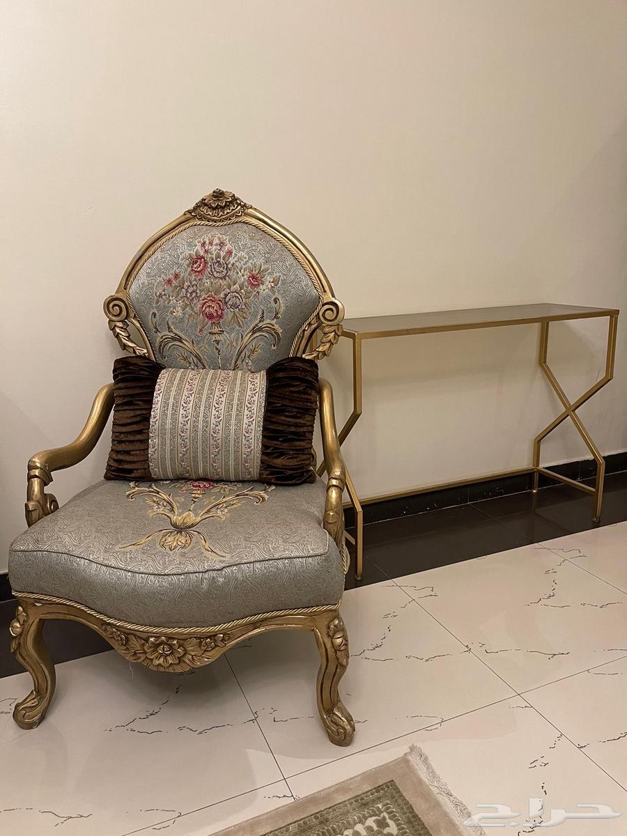 كنب مجلس مع ستائر و طاولات   استخدام نظيف بالرياض64525095336577114