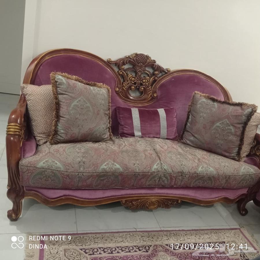 Sofa for sale, six pieces, asking 1000 riyals64522837303939113